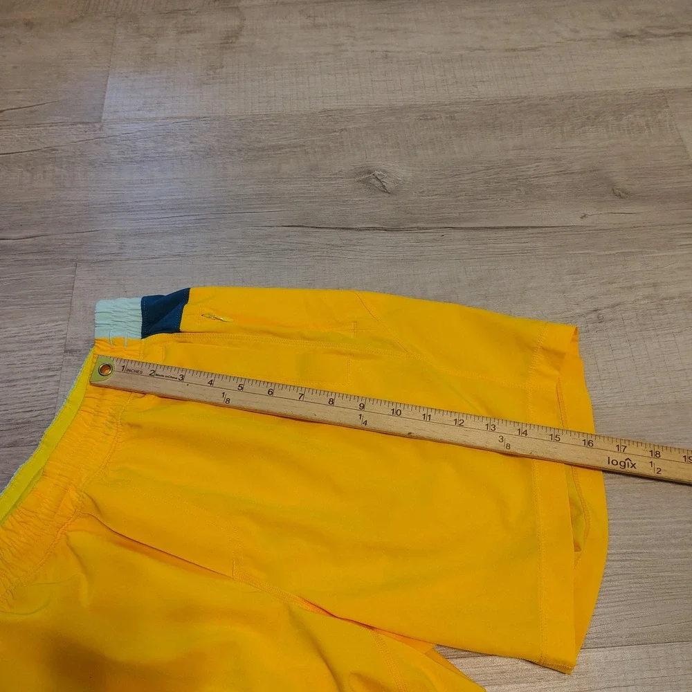 Birddogs Classic Gym Shorts Lot of 2 Mens Small Yellow Navy Blue Lined Athletic